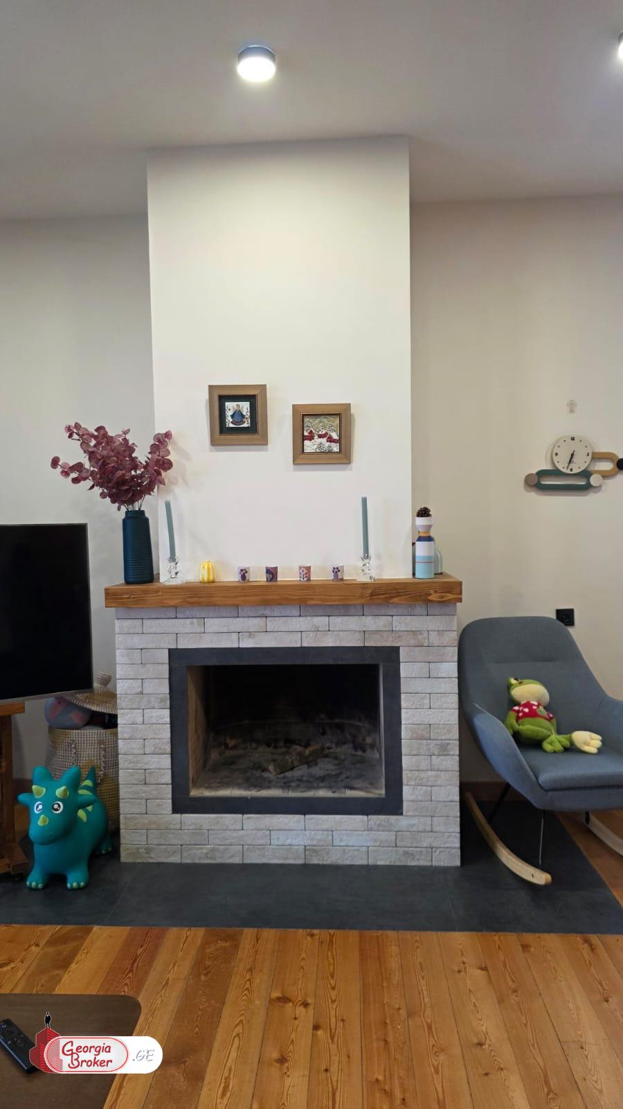 nearly repaired 7-room house for sale
